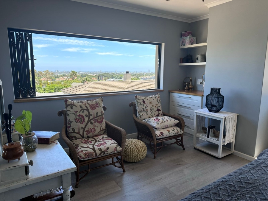 To Let 5 Bedroom Property for Rent in Rome Glen Western Cape